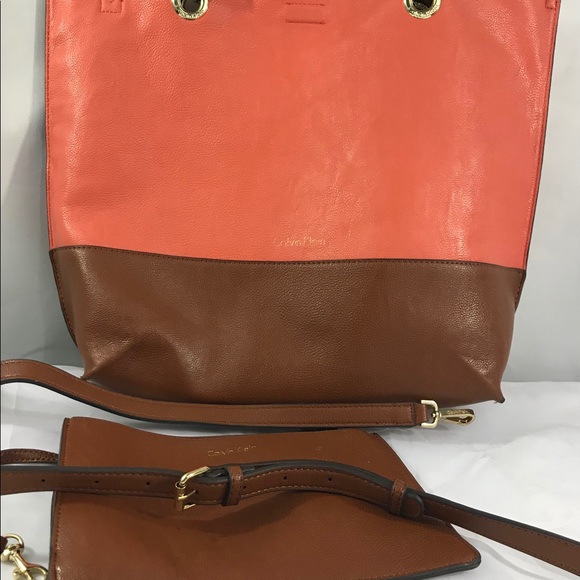 Calvin Klein Reversible Tote Bag - Picture 4 of 8